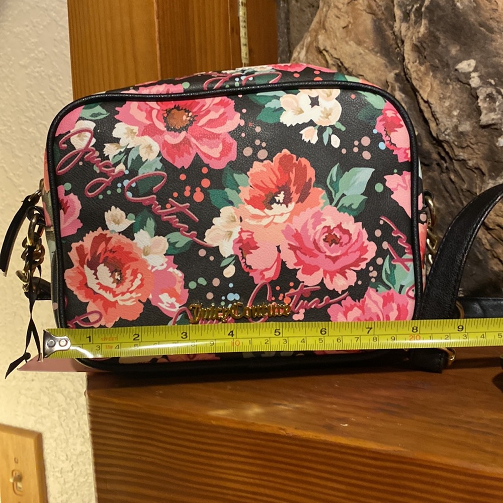 NWT Juicy Couture black with pink floral pattern crossbody purse - Picture 6 of 10